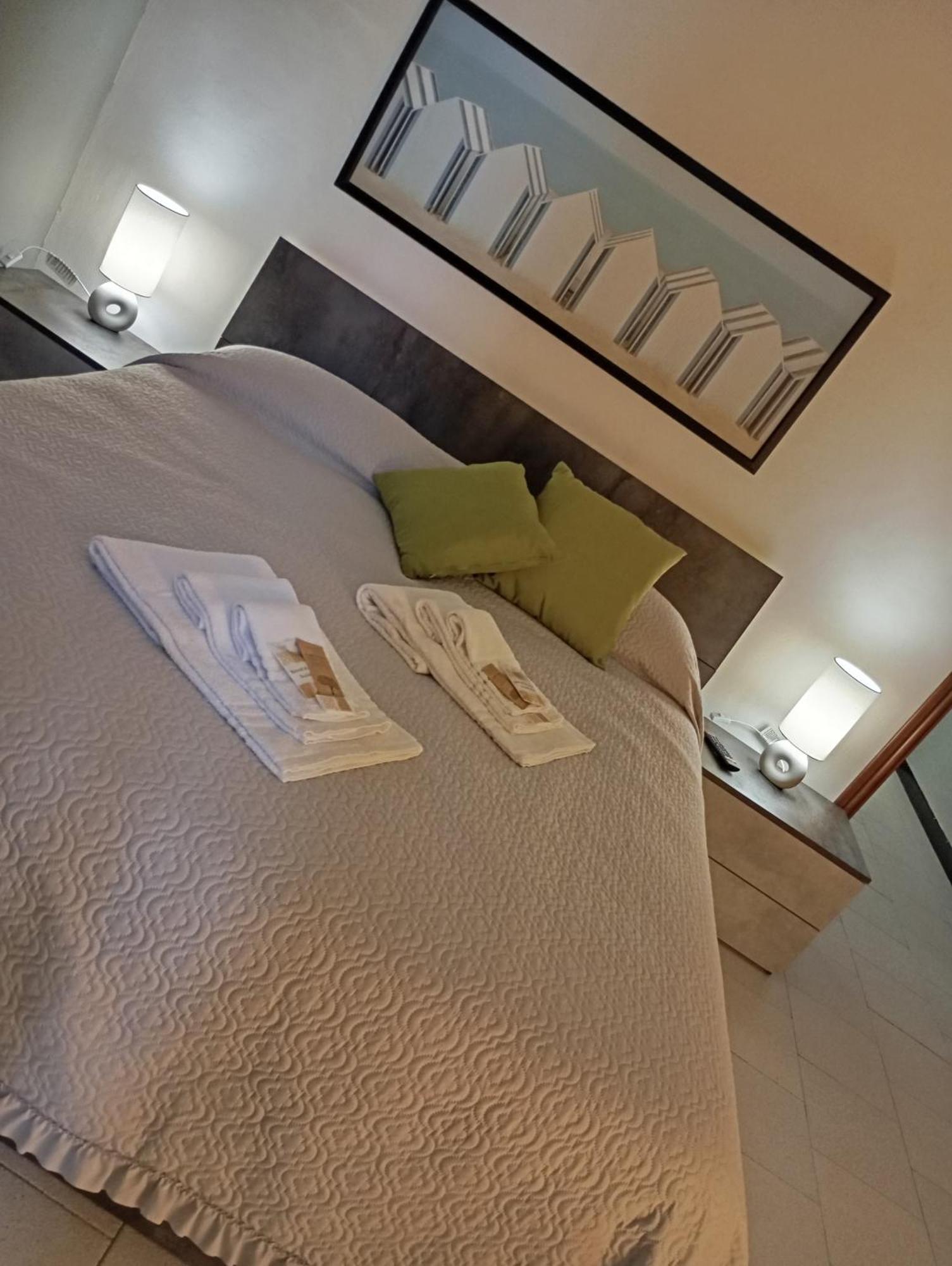 דירות לה ספציה Traveller House מראה חיצוני תמונה